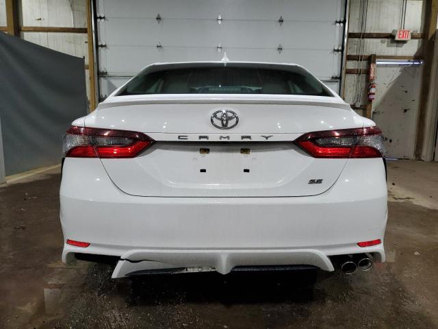 4T1G11AK8PU780586 - 2023 TOYOTA CAMRY SE NIGHT SHADE WHITE photo 6
