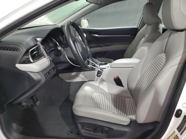 4T1G11AK8PU780586 - 2023 TOYOTA CAMRY SE NIGHT SHADE WHITE photo 7