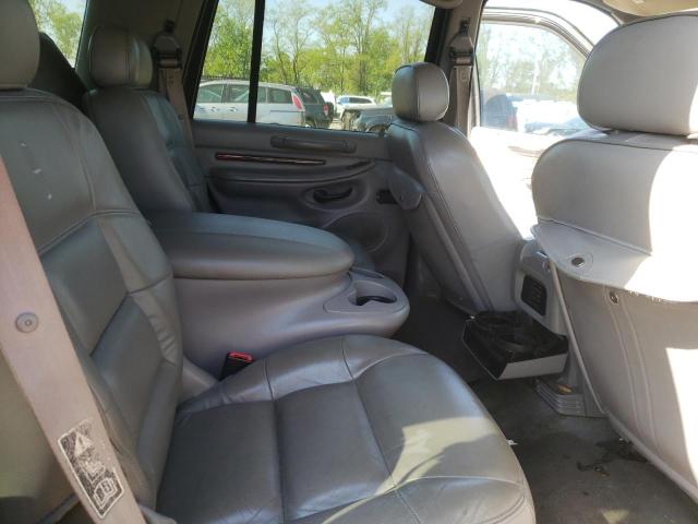 5LMFU28A1YLJ22358 - 2000 LINCOLN NAVIGATOR შავი ფოტო 11