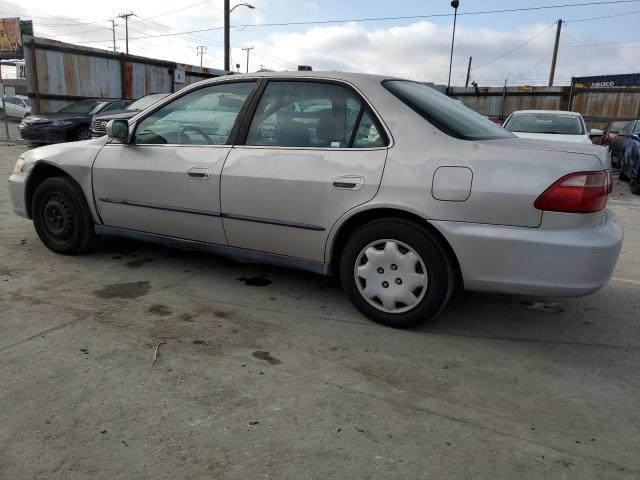 1HGCG6653XA134778 - 1999 HONDA ACCORD LX BROWN photo 2