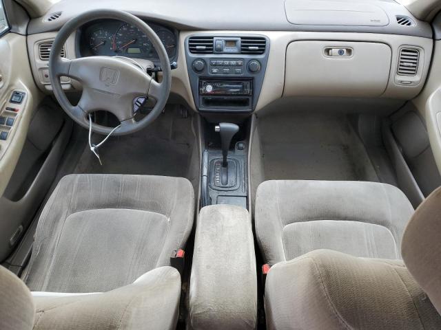 1HGCG6653XA134778 - 1999 HONDA ACCORD LX BROWN photo 8