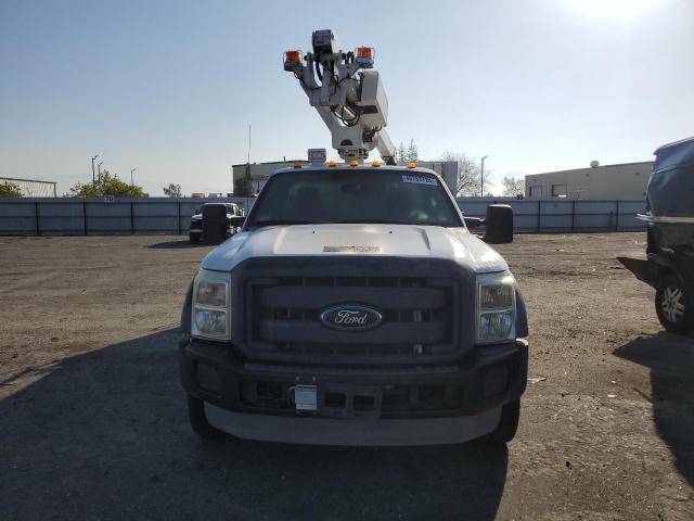 1FDUF4GYXCEC51680 - 2012 FORD F450 SUPER DUTY WHITE photo 5