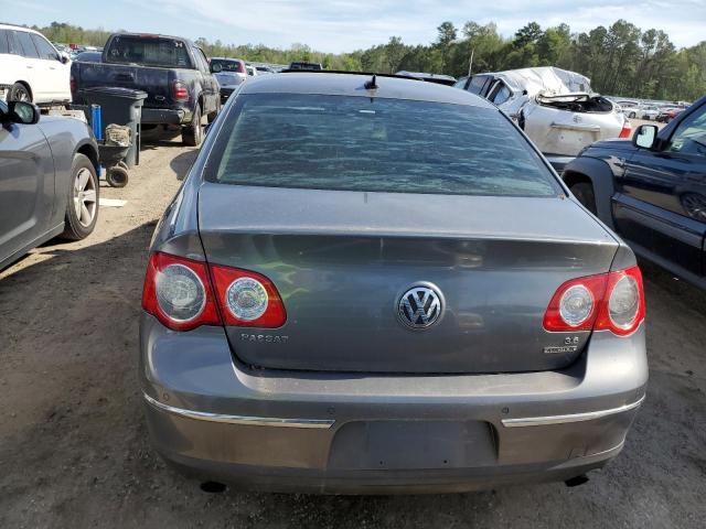 WVWDU93C08E160734 - 2008 VOLKSWAGEN PASSAT VR6 4MOTION GRAY photo 6