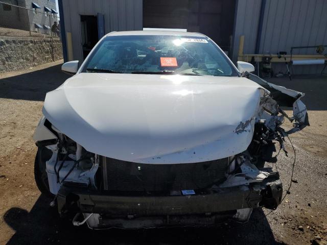4T4BF1FK2FR476906 - 2015 TOYOTA CAMRY LE თეთრი ფოტო 5
