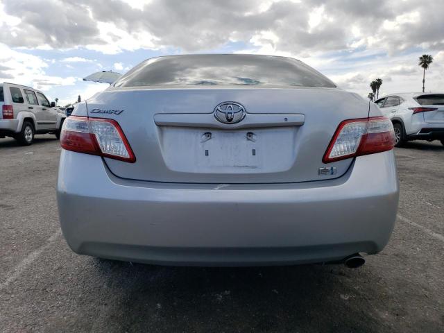 JTNBB46K173018515 - 2007 TOYOTA CAMRY HYBRID SILVER photo 6