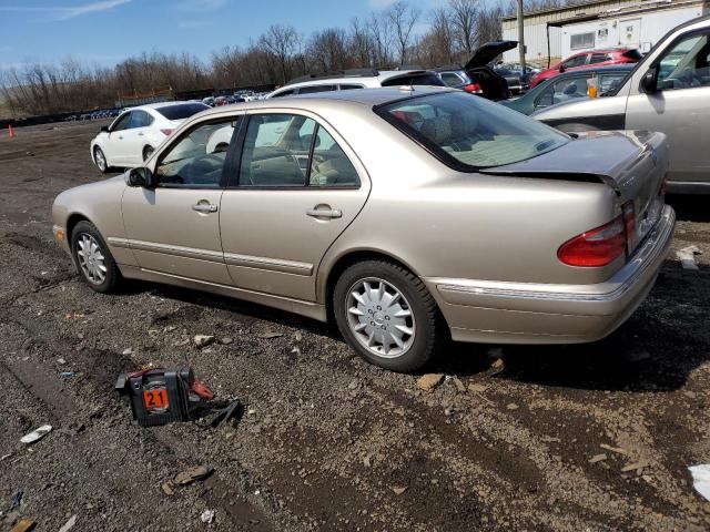 WDBJF82J81X056525 - 2001 MERCEDES-BENZ E 320 4MATIC GOLD photo 2