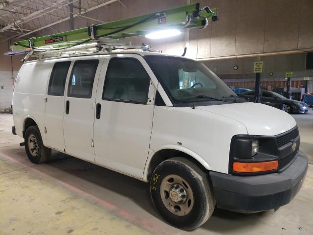 1GCWGFCG0C1195906 - 2012 CHEVROLET EXPRESS G2 WHITE photo 4