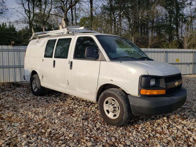 1GCWGFCA1D1141947 - 2013 CHEVROLET EXPRESS G2 WHITE photo 4