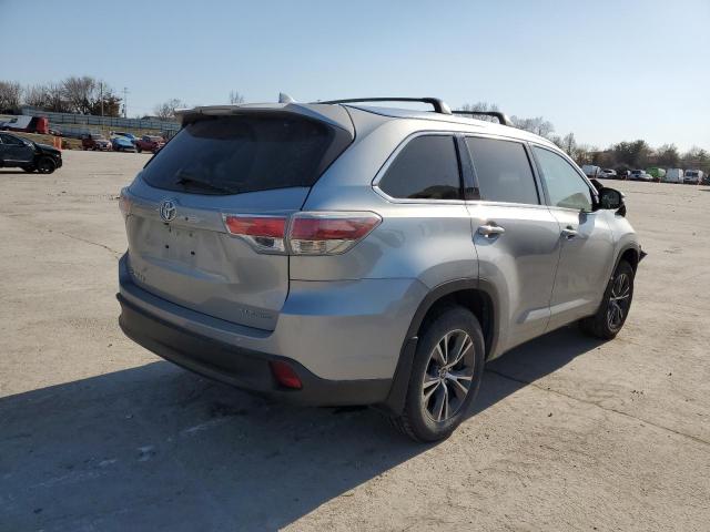 5TDJKRFH4GS502937 - 2016 TOYOTA HIGHLANDER XLE SILVER photo 3