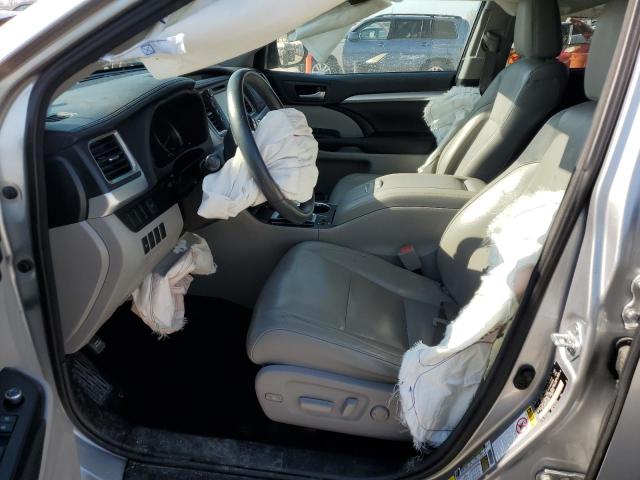 5TDJKRFH4GS502937 - 2016 TOYOTA HIGHLANDER XLE SILVER photo 7