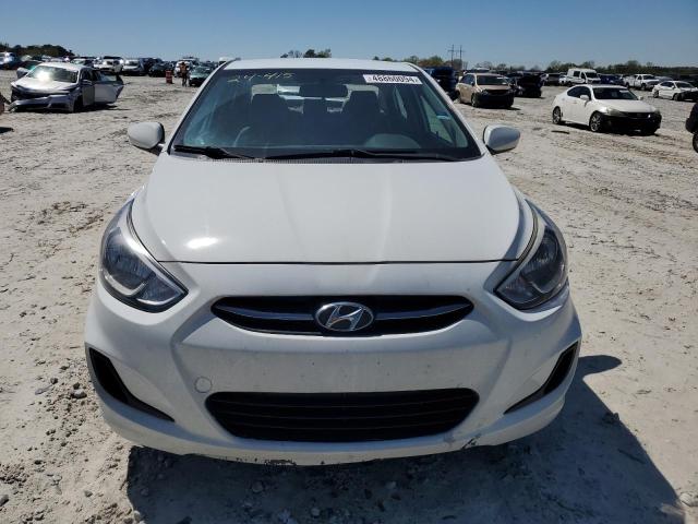 KMHCT4AE5GU998330 - 2016 HYUNDAI ACCENT SE WHITE photo 5