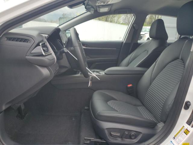 4T1G11BKXPU100153 - 2023 TOYOTA CAMRY SE NIGHT SHADE WHITE photo 7