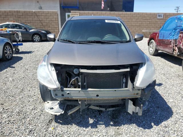 3N1CN7AP0HL867421 - 2017 NISSAN VERSA S GRAY photo 5