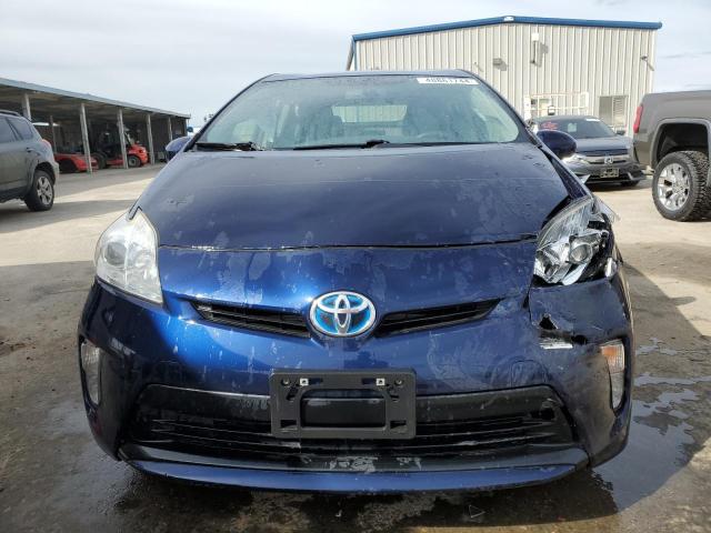 JTDKN3DU9F0444866 - 2015 TOYOTA PRIUS BLUE photo 5