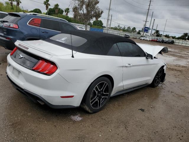 1FATP8UH6M5118754 - 2021 FORD MUSTANG WHITE photo 3