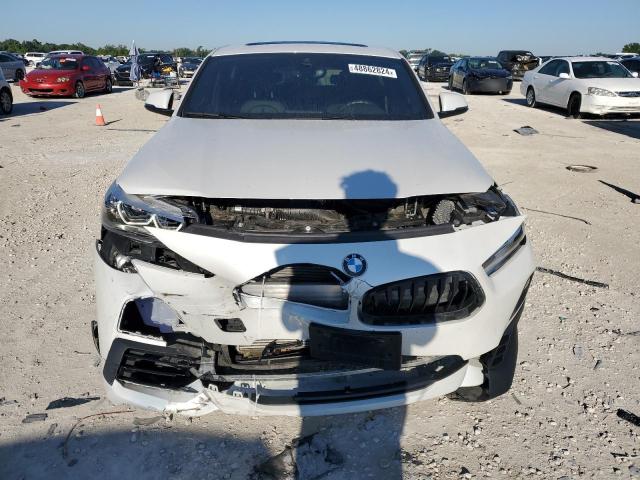 WBXYJ5C33JEF78638 - 2018 BMW X2 XDRIVE28I WHITE photo 5