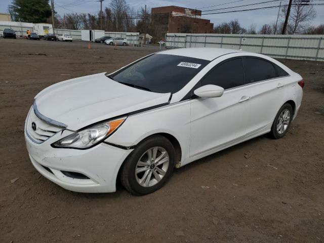 5NPEB4AC0DH752631 - 2013 HYUNDAI SONATA GLS WHITE photo 1