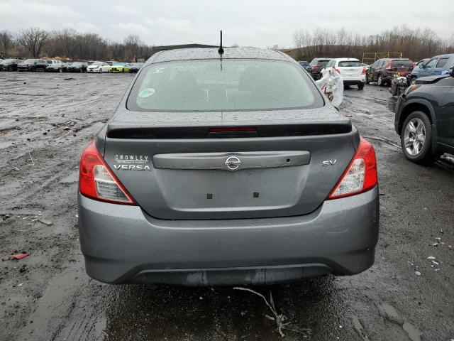 3N1CN7AP0HL901616 - 2017 NISSAN VERSA S GRAY photo 6