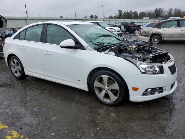 1G1PG5S96B7275099 - 2011 CHEVROLET CRUZE LT WHITE photo 4