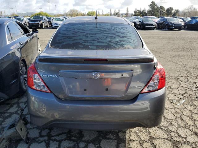 3N1CN7AP9KL817673 - 2019 NISSAN VERSA S GRAY photo 6