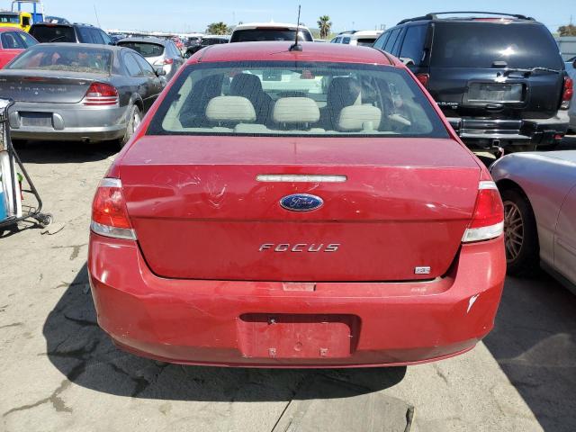 1FAHP3FN5AW280568 - 2010 FORD FOCUS SE RED photo 6
