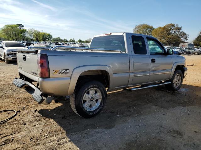 1GCEK19Z25Z139055 - 2005 CHEVROLET SILVERADO K1500 GOLD photo 3