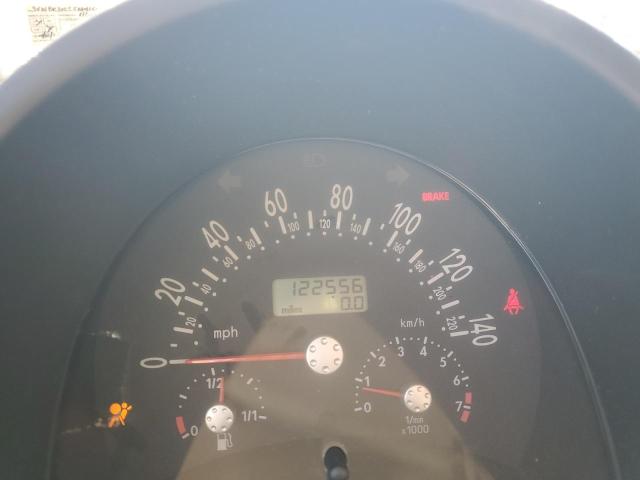 3VWBK31C55M415586 - 2005 VOLKSWAGEN NEW BEETLE GL 黄色 照片 9