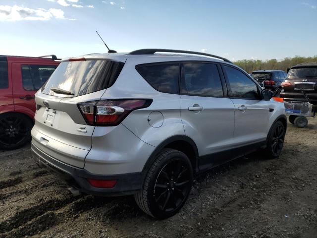 1FMCU0GD5HUF06384 - 2017 FORD ESCAPE SE SILVER photo 3