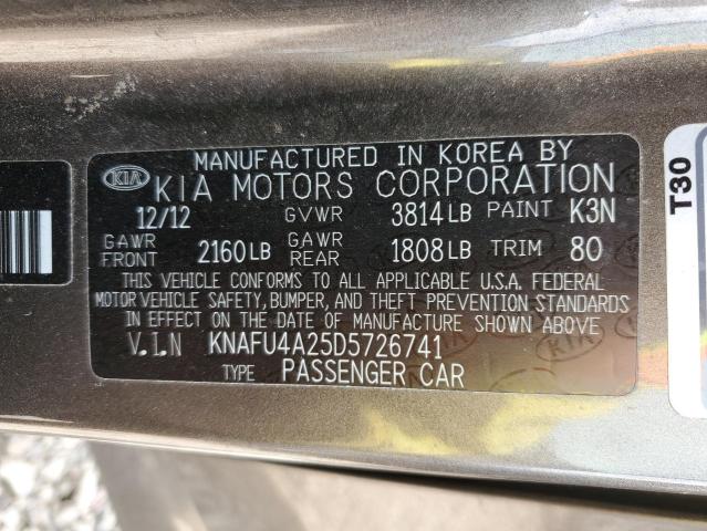 KNAFU4A25D5726741 - 2013 KIA FORTE EX BROWN photo 13