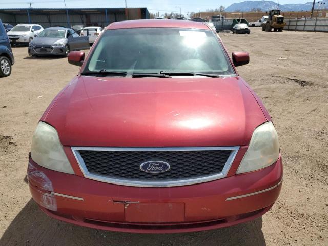 1FAHP271X5G165907 - 2005 FORD FIVE HUNDR SEL RED photo 5