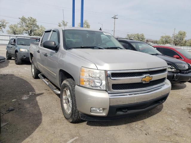 2GCEK13M771647806 - 2007 CHEVROLET SILVERADO K1500 CREW CAB CREAM photo 4