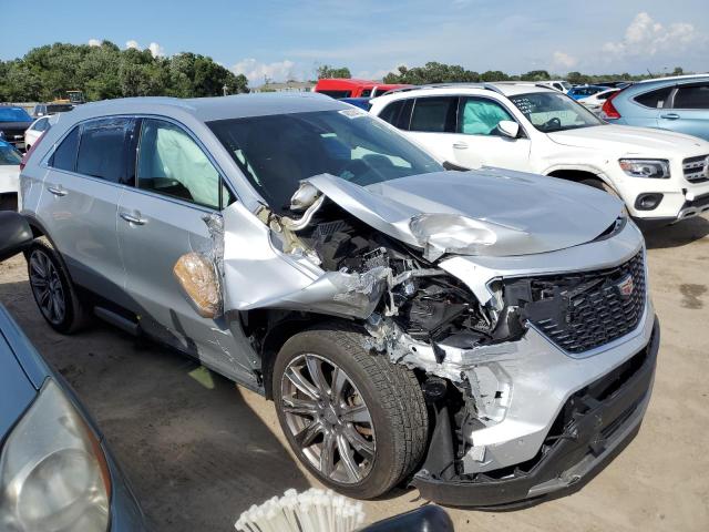 1GYFZCR4XKF138940 - 2019 CADILLAC XT4 PREMIUM LUXURY SILVER photo 4