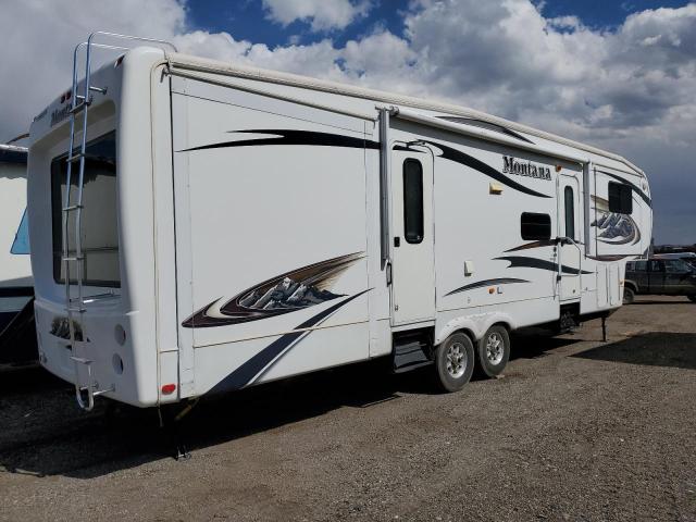 4YDF37527A4702506 - 2010 KEYSTONE MONTANA WHITE photo 4