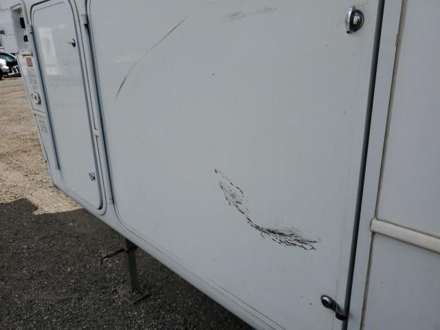 4YDF37527A4702506 - 2010 KEYSTONE MONTANA WHITE photo 9