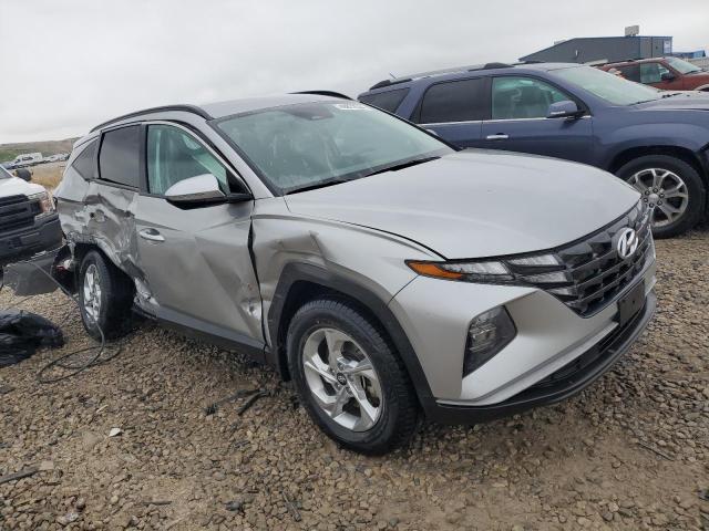 5NMJBCAEXNH073233 - 2022 HYUNDAI TUCSON SEL SILVER photo 4