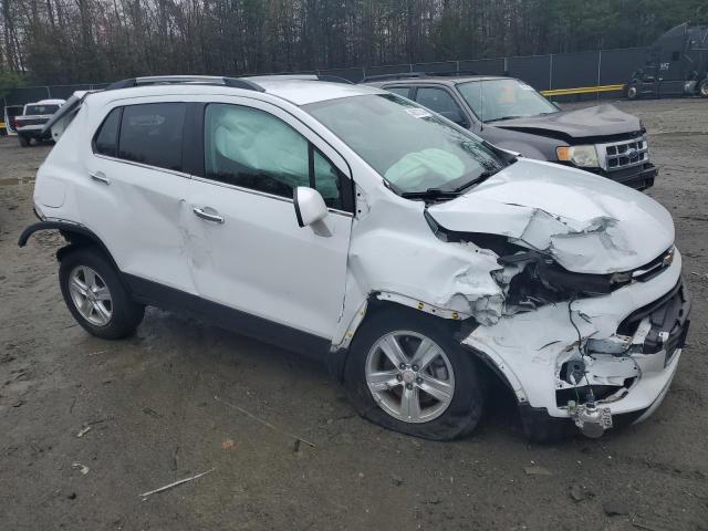 KL7CJPSB9JB728873 - 2018 CHEVROLET TRAX 1LT WHITE photo 4