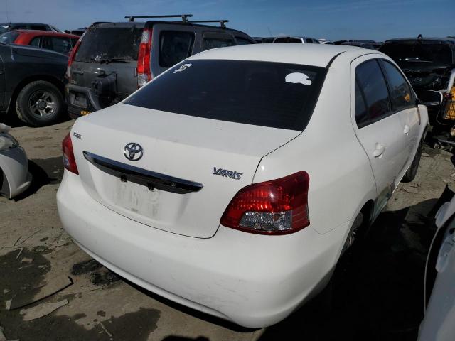 JTDBT4K36A4064794 - 2010 TOYOTA YARIS WHITE photo 3