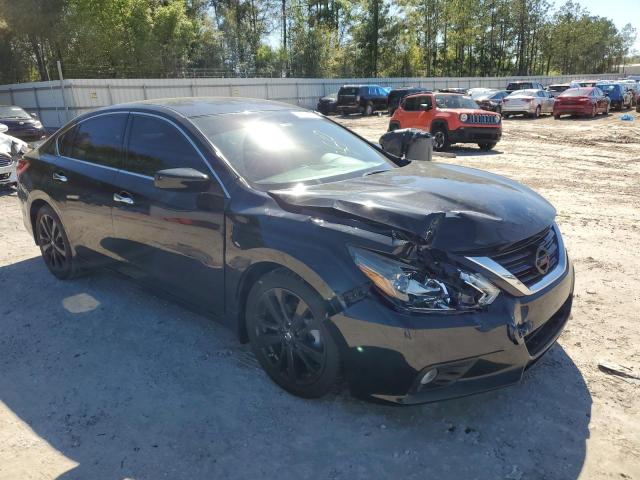 1N4AL3APXHC296735 - 2017 NISSAN ALTIMA 2.5 BLACK photo 4