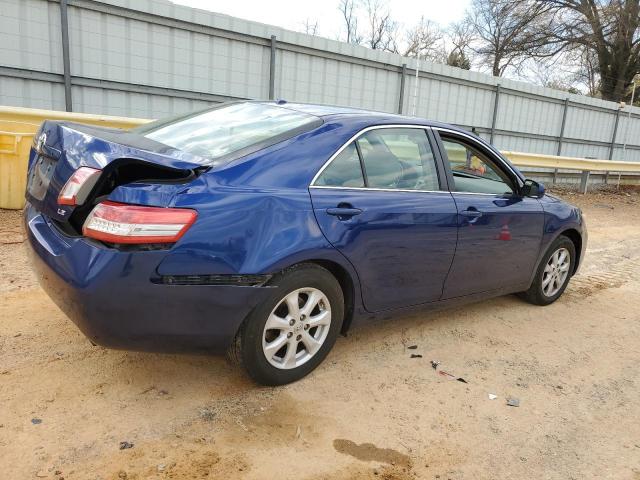 4T1BF3EK2BU643542 - 2011 TOYOTA CAMRY BASE BLUE photo 3