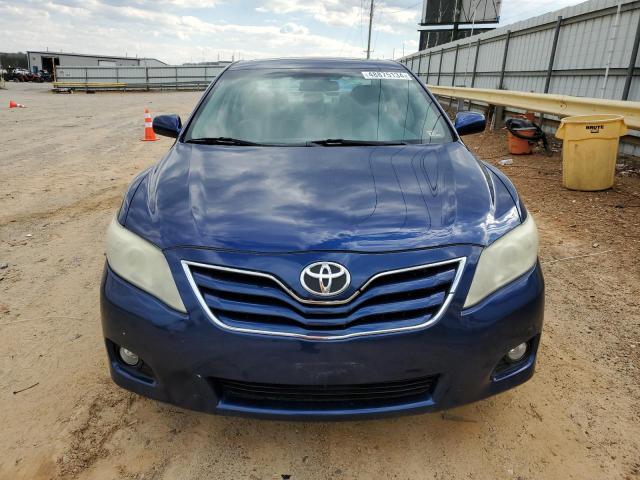 4T1BF3EK2BU643542 - 2011 TOYOTA CAMRY BASE BLUE photo 5