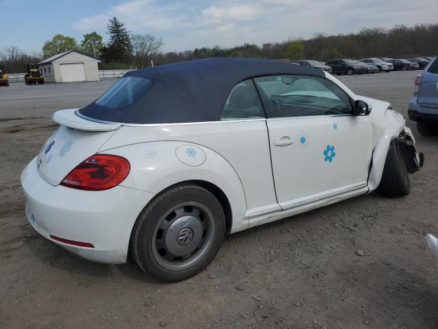 3VW517AT6GM815179 - 2016 VOLKSWAGEN BEETLE S/SE WHITE photo 3