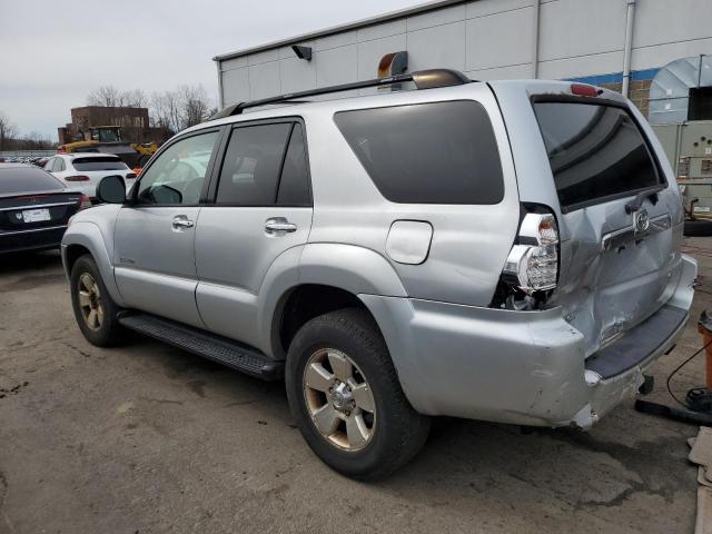 JTEBU14R368062770 - 2006 TOYOTA 4RUNNER SR5 SILVER photo 2