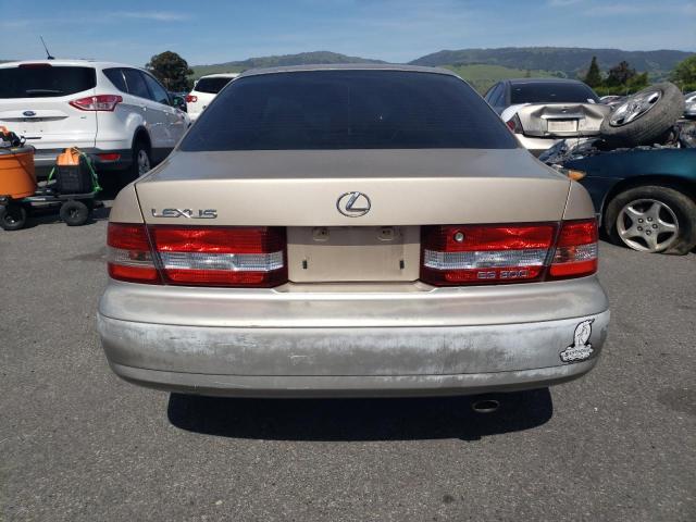 JT8BF28GX10318907 - 2001 LEXUS ES 300 GOLD photo 6