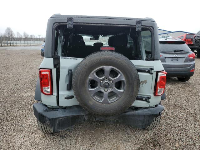 1FMDE5BH5NLA89424 - 2022 FORD BRONCO BASE GRAY photo 6