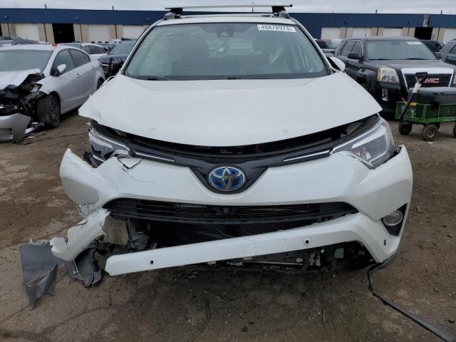 JTMDJREV2HD136416 - 2017 TOYOTA RAV4 HV LIMITED WHITE photo 5