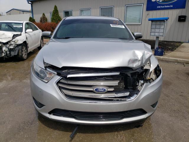 1FAHP2E89EG136754 - 2014 FORD TAURUS SEL SILVER photo 5