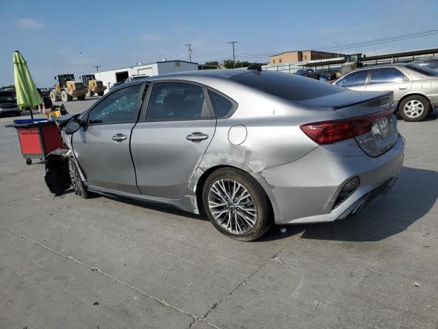 3KPF54AD3NE507879 - 2022 KIA FORTE GT LINE GRAY photo 2