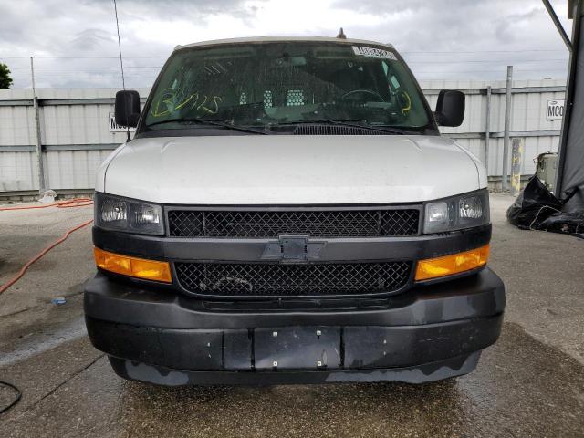 1GCWGAF70M1169368 - 2021 CHEVROLET EXPRESS G2 WHITE photo 5