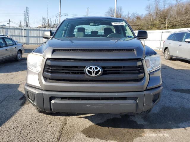 5TFUY5F18FX429068 - 2015 TOYOTA TUNDRA DOUBLE CAB SR/SR5 GRAY photo 5