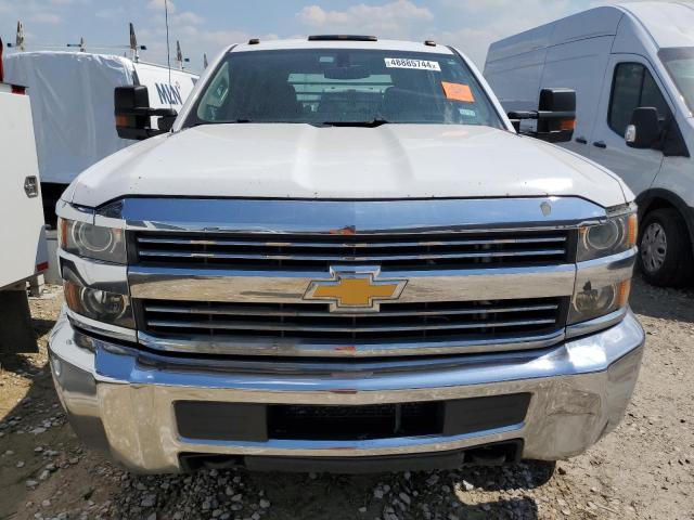 1GB4CYC83GF249056 - 2016 CHEVROLET SILVERADO C3500 WHITE photo 5